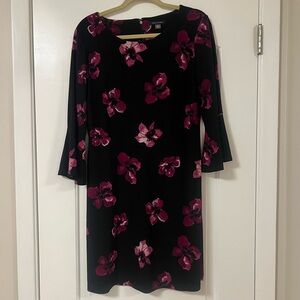 Black & Magenta Floral Shift Dress - Tommy Hilfiger